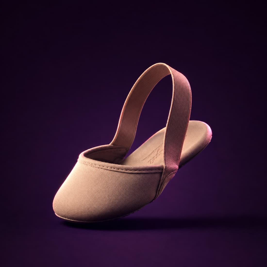 Half Sole Canvas, three-quarter view
